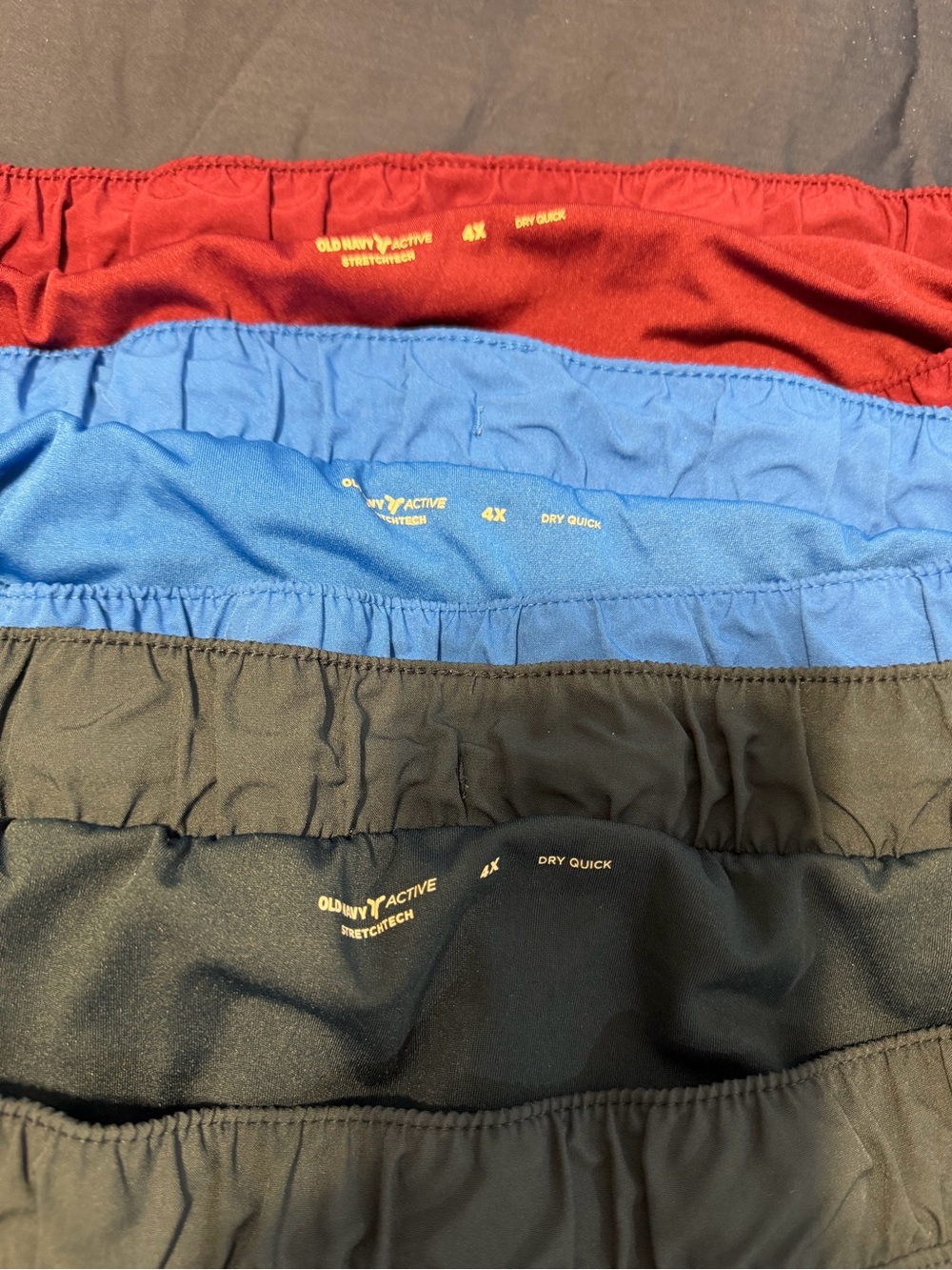 Old Navy 3-Pack women’s Elastic-Waist Shorts - Black, Blue & maroon - Picture 2 of 2